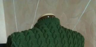 Ажурный пуловер изумрудного цвета Летняя вязаная кофточка изумрудного цвета